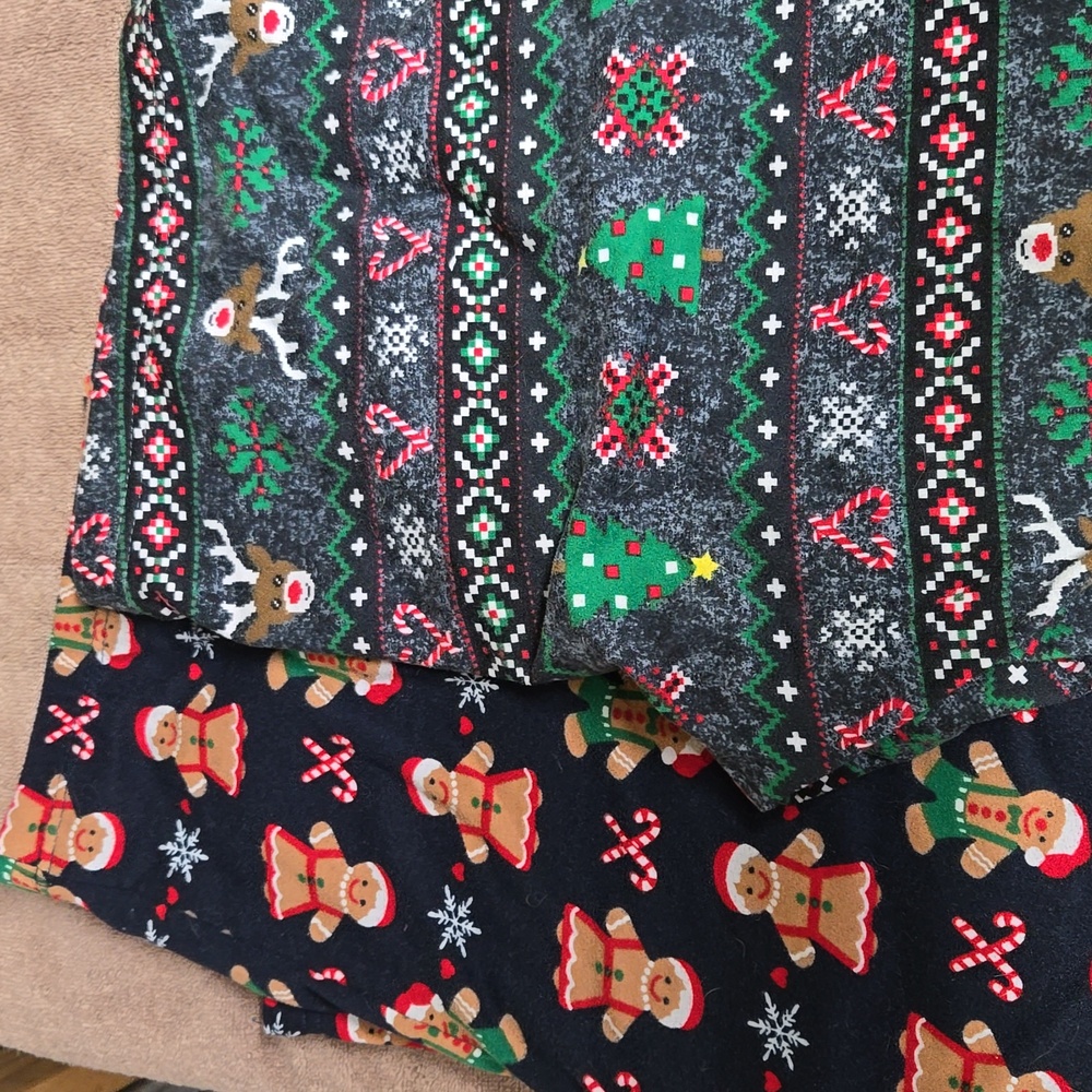 2pairs of holiday fleece pants